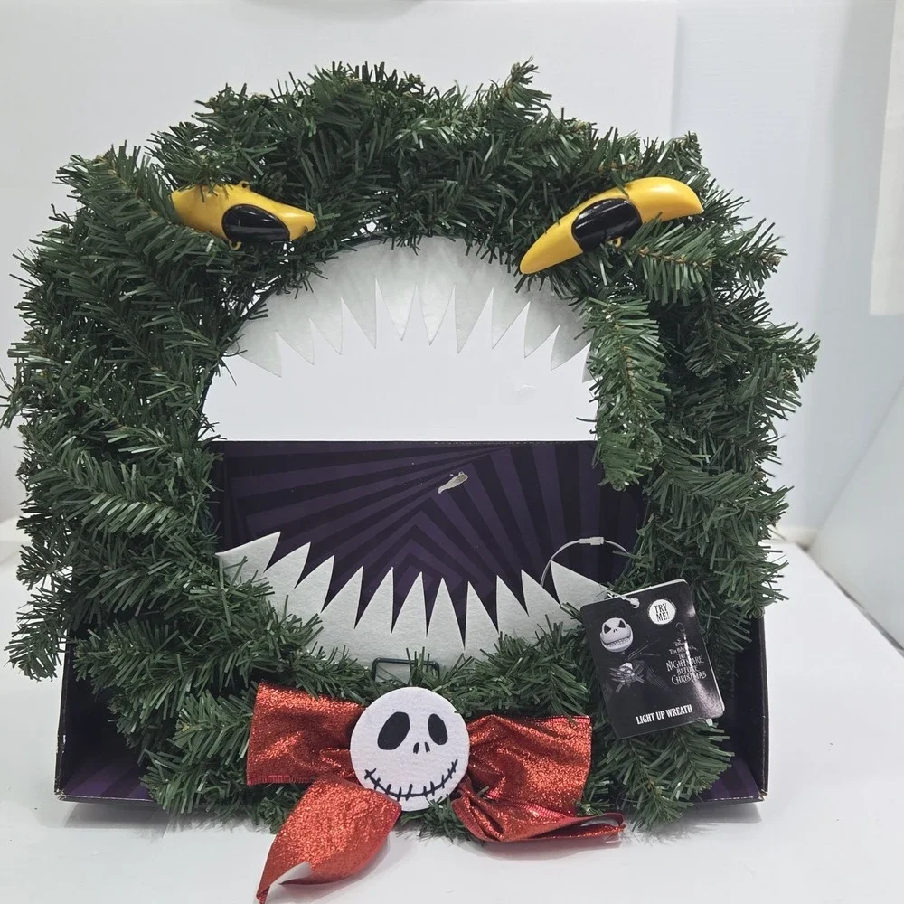 Disney Nightmare Before Christmas Wreath Light up Eyes,‎ Jack Skellington NEW